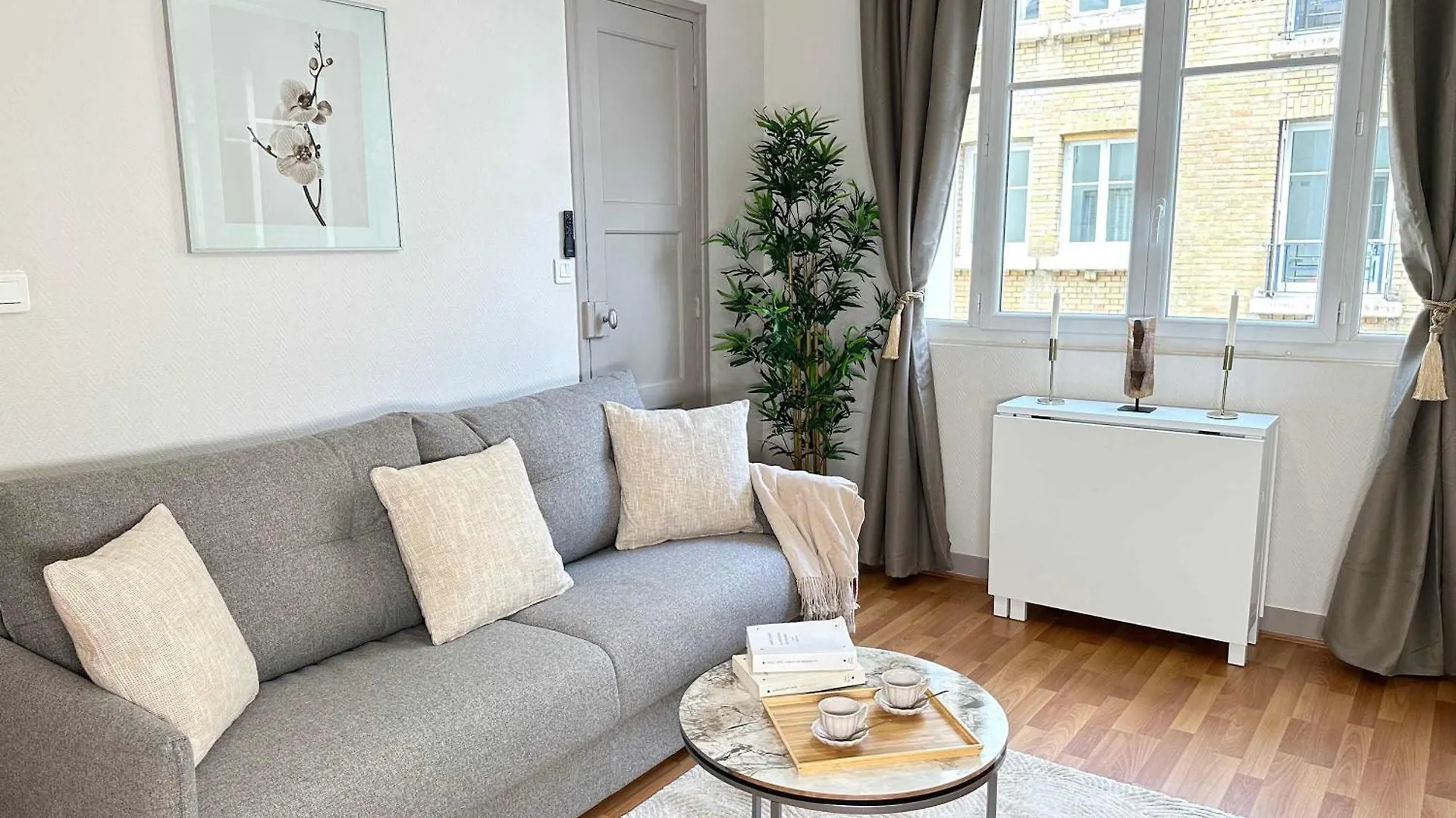 Apartment Beautiful Studio Near Parc Des Expositions Paris France